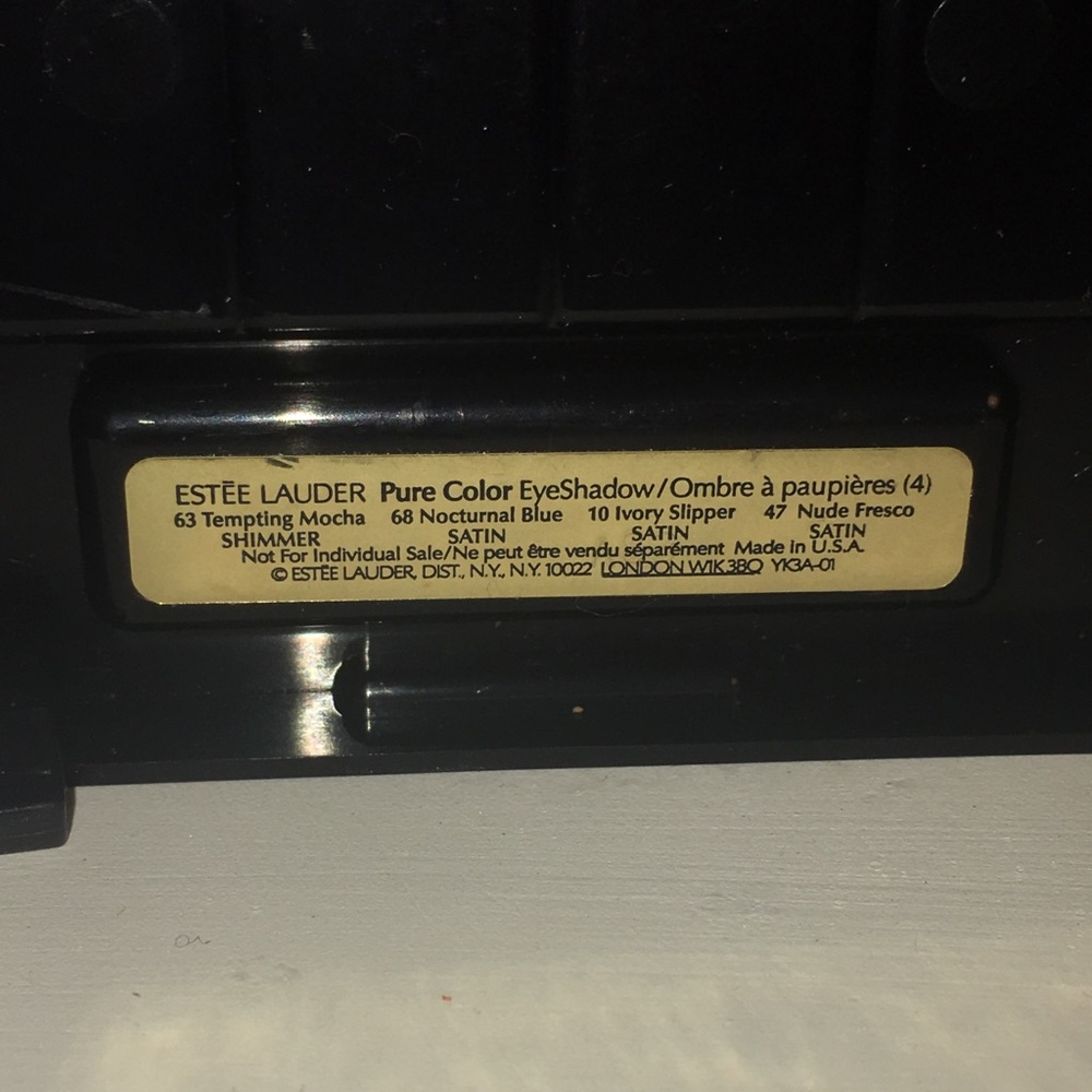 ESTĒE LAUDER pure color eyeshadow pallet - Picture 3 of 3